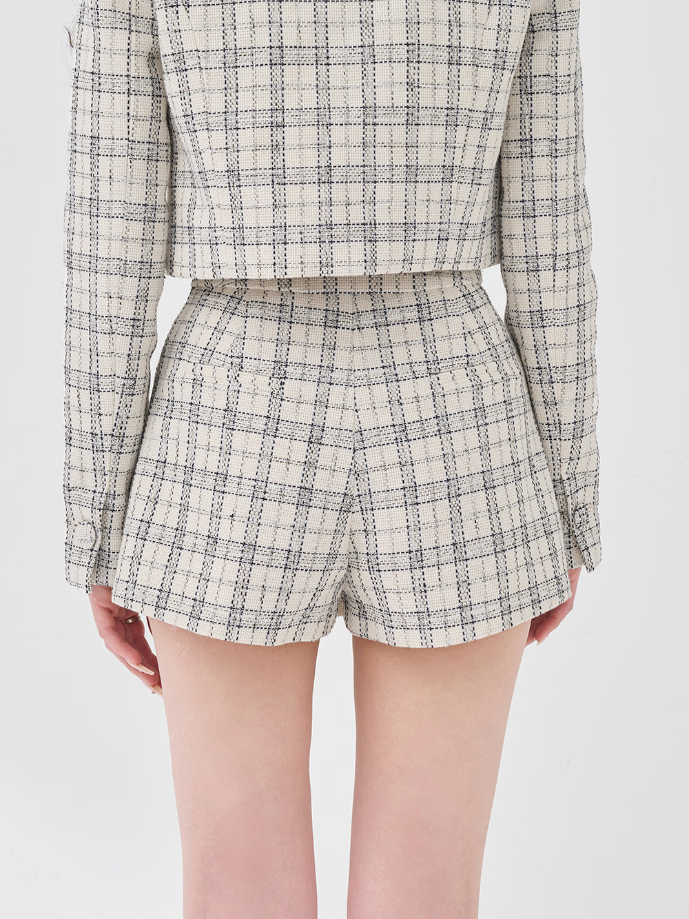 モデル：165cm（着用サイズ：S　着用カラー：MIX）