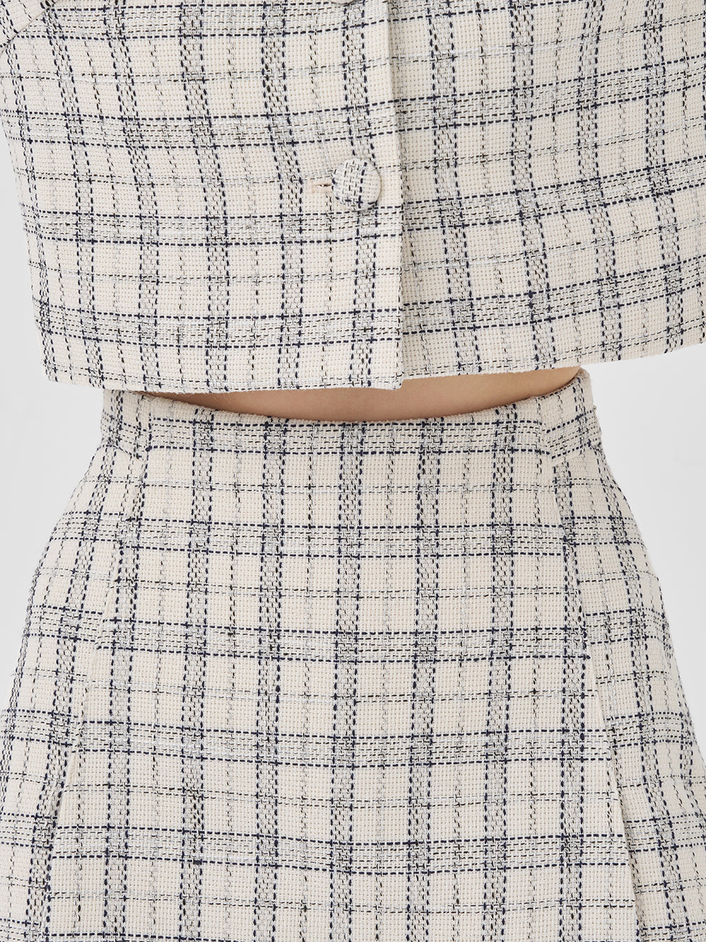 モデル：165cm（着用サイズ：S　着用カラー：MIX）