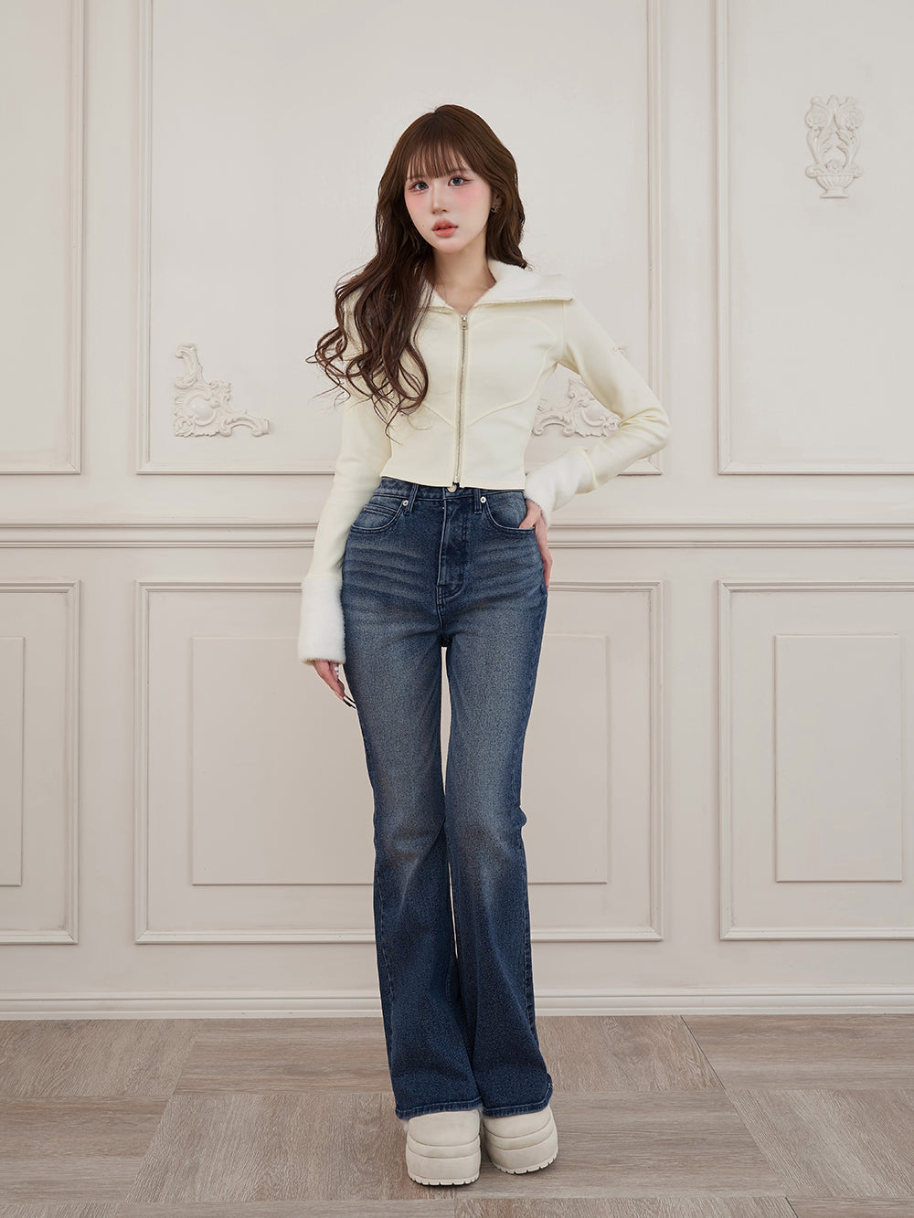 モデル：165cm（着用サイズ：FREE　着用カラー：WHT）