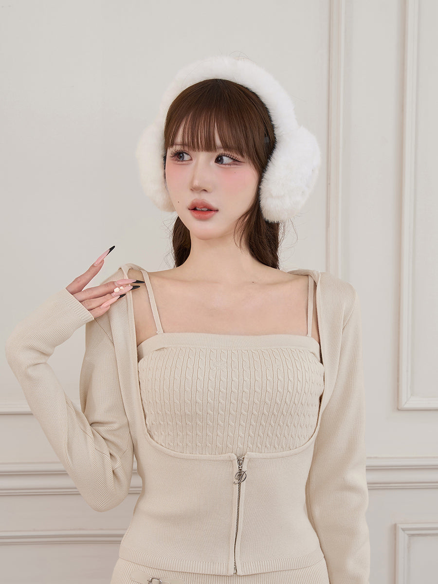モデル：165cm（着用サイズ：FREE　着用カラー：IVO）