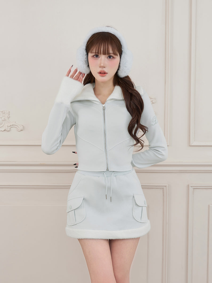モデル：165cm（着用サイズ：FREE　着用カラー：SAX）