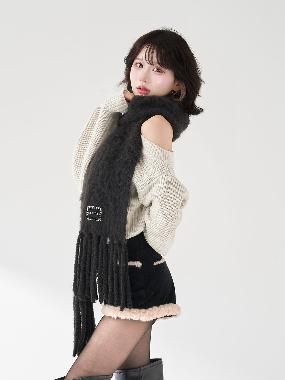 Hairy Volume Muffler – Darich