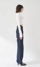 モデル：165cm（着用サイズ：FREE　着用カラー：IVO）