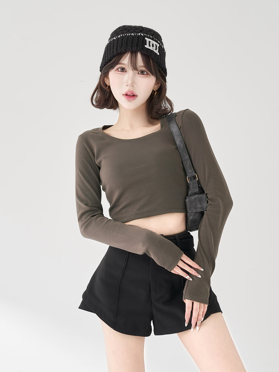 モデル：165cm（着用サイズ：FREE　着用カラー：C-GRY）