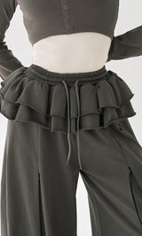 モデル：165cm（着用サイズ：FREE　着用カラー：C-GRY）