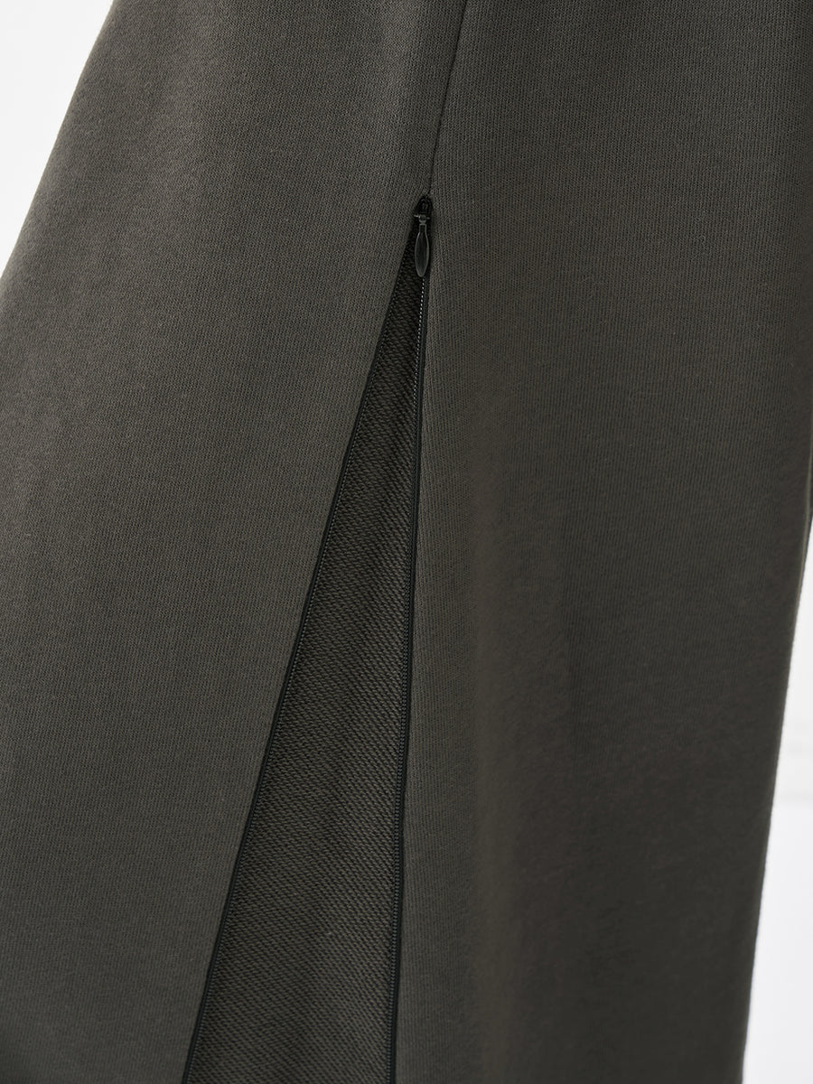 モデル：165cm（着用サイズ：FREE　着用カラー：C-GRY）