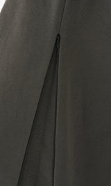 モデル：165cm（着用サイズ：FREE　着用カラー：C-GRY）