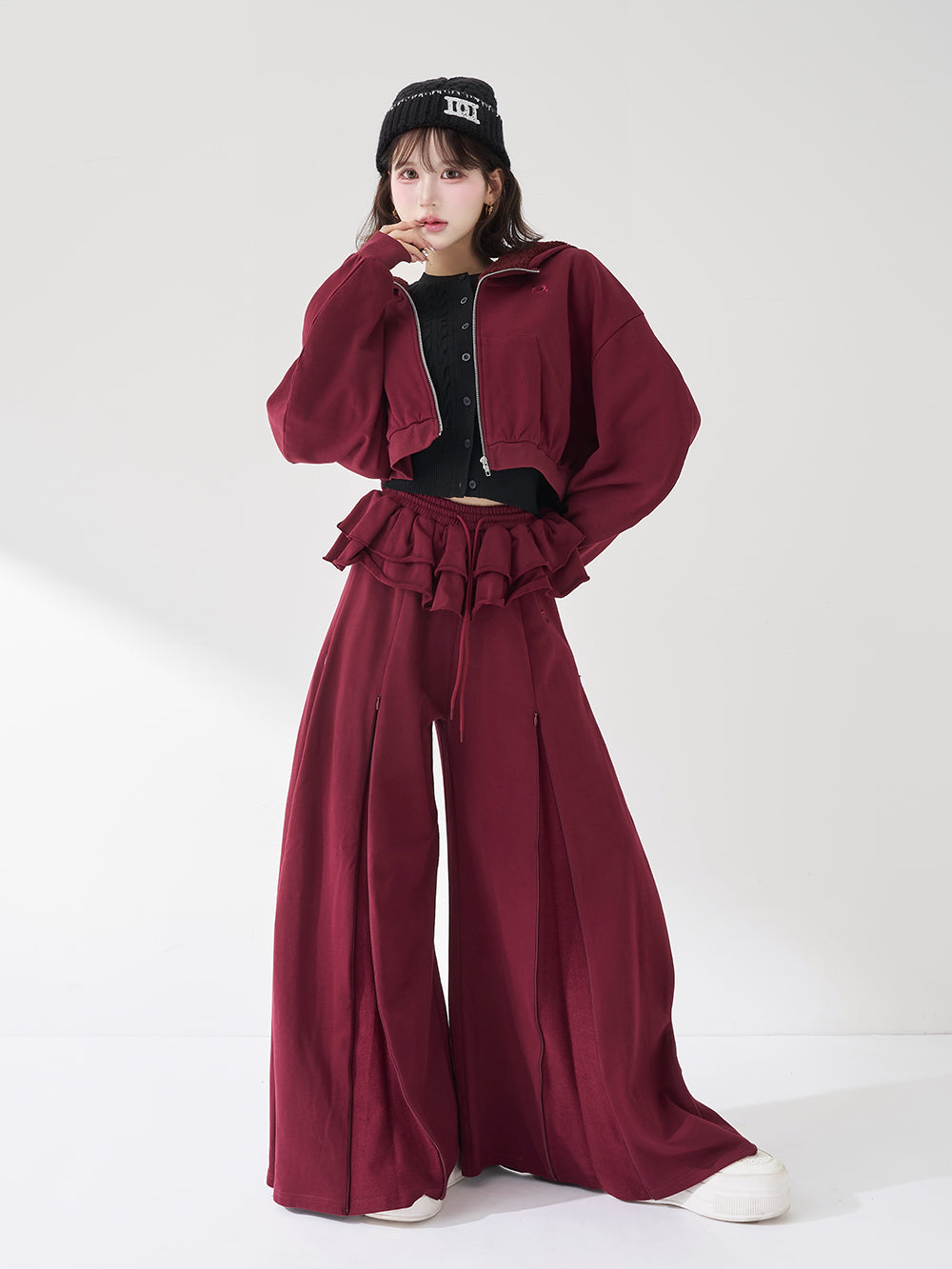 モデル：165cm（着用サイズ：FREE　着用カラー：BRD）