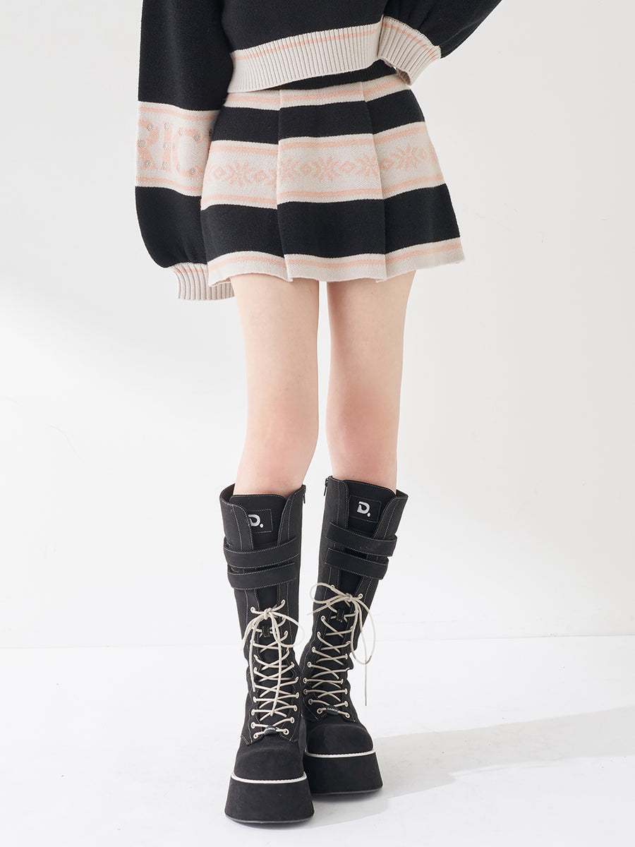 モデル：165cm（着用サイズ：FREE　着用カラー：BLK）