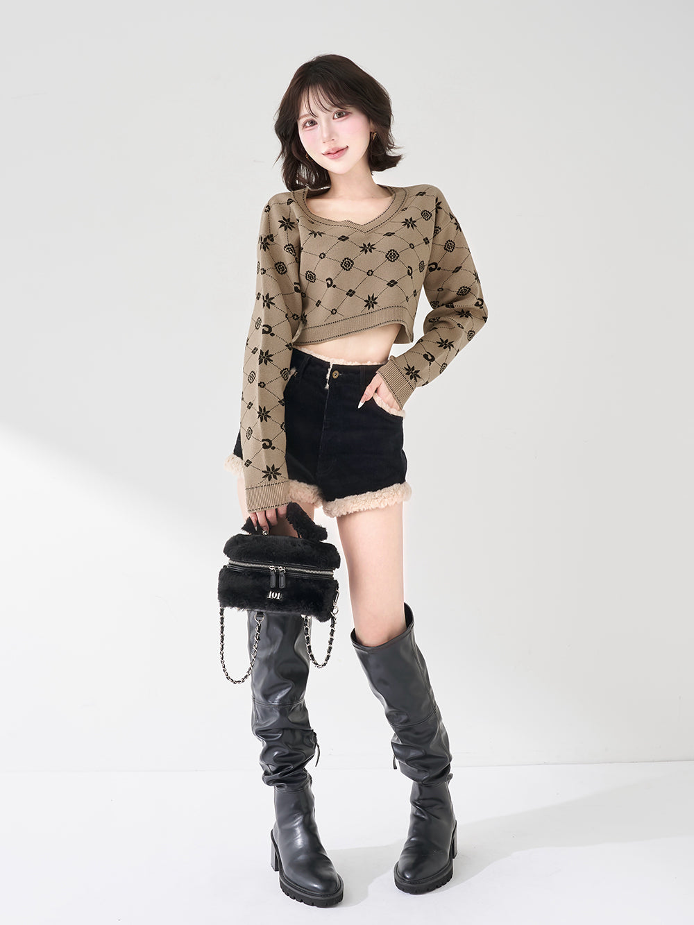 モデル：165cm（着用サイズ：FREE　着用カラー：G-BEG）