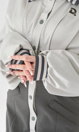 モデル：165cm（着用サイズ：FREE　着用カラー：C-GRY）