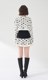 モデル：165cm（着用サイズ：FREE　着用カラー：WHT）