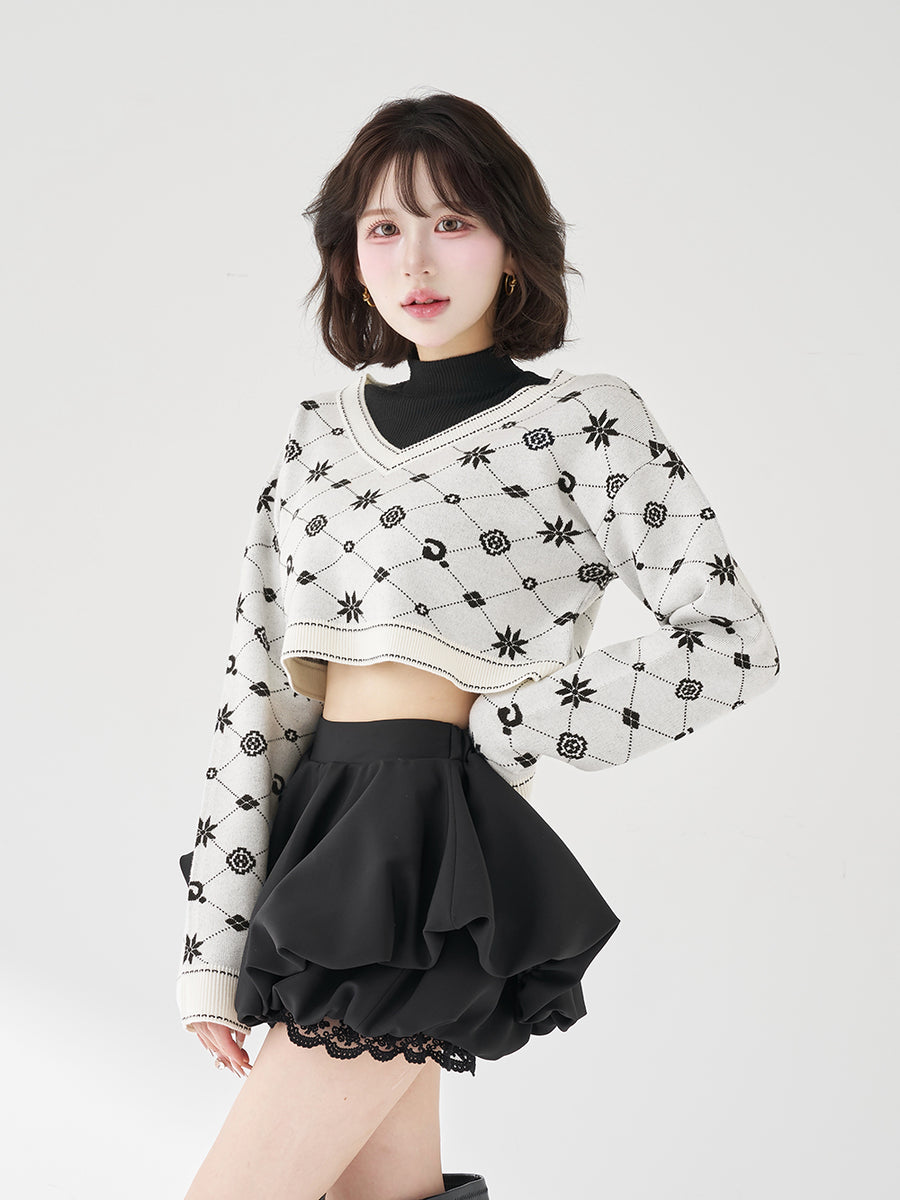 モデル：165cm（着用サイズ：FREE　着用カラー：WHT）