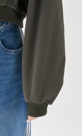 モデル：165cm（着用サイズ：FREE　着用カラー：C-GRY）