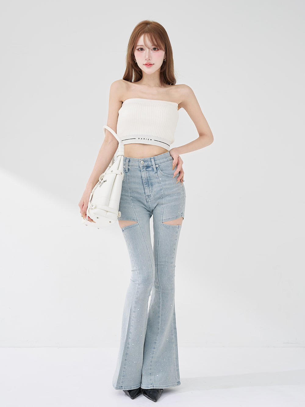 モデル：165cm（着用サイズ：FREE　着用カラー：WHT）