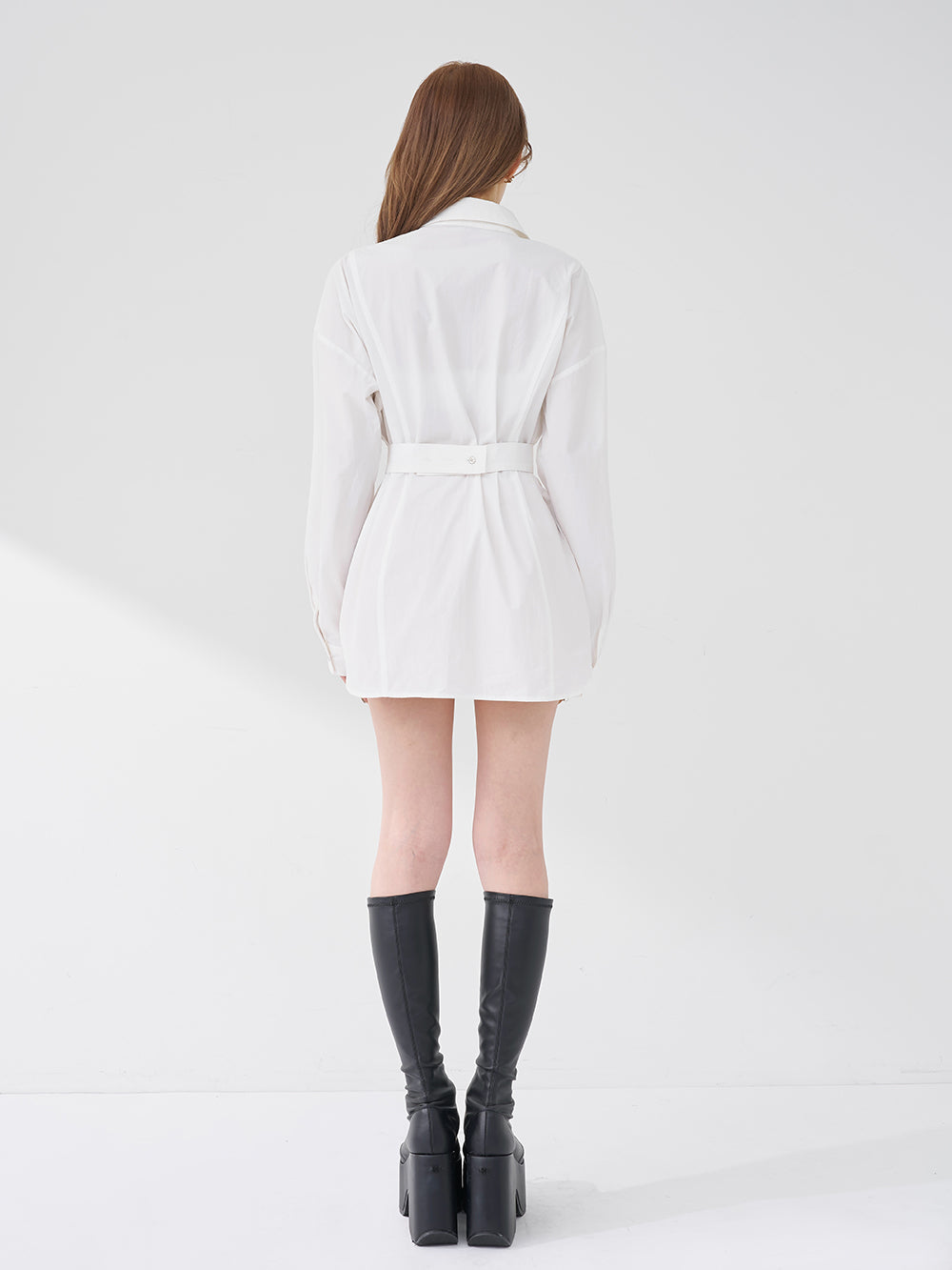 モデル：165cm（着用サイズ：S　着用カラー：WHT）