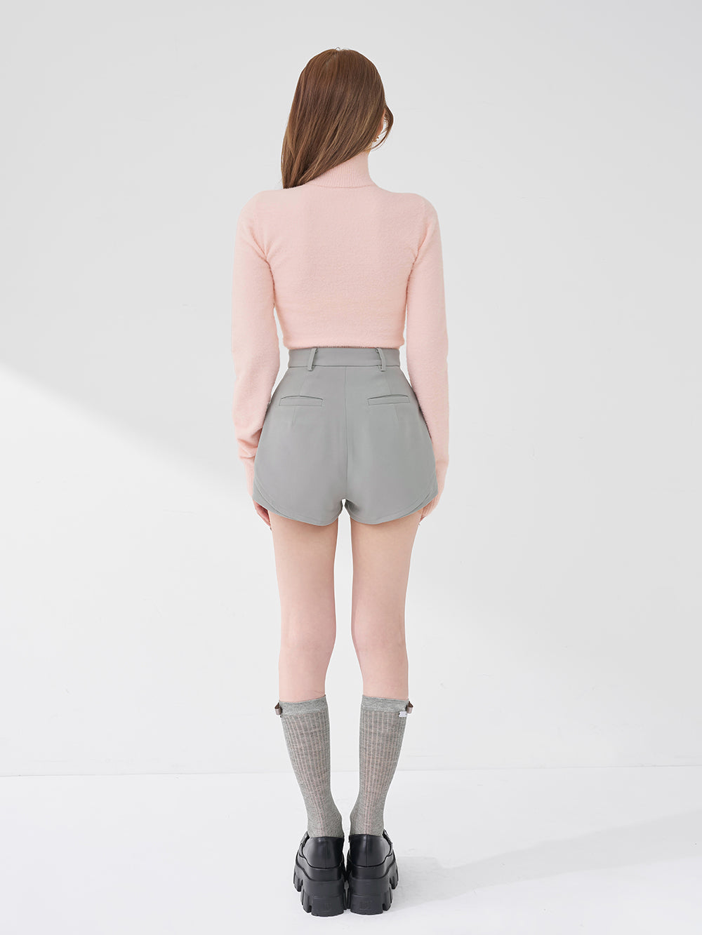 モデル：165cm（着用サイズ：S　着用カラー：GRY）