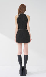 モデル：165cm（着用サイズ：FREE　着用カラー：BLK）