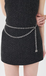 モデル：165cm（着用サイズ：FREE　着用カラー：BLK）