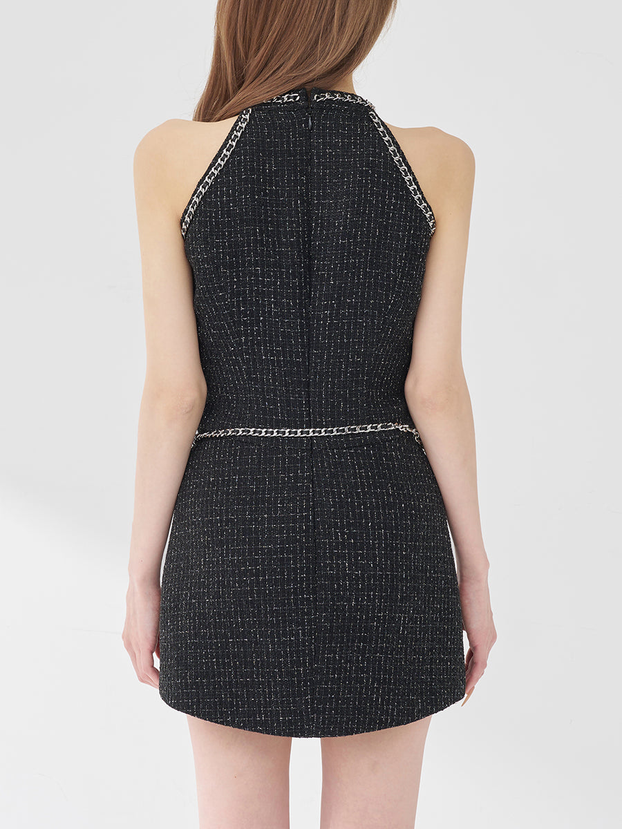 モデル：165cm（着用サイズ：FREE　着用カラー：BLK）