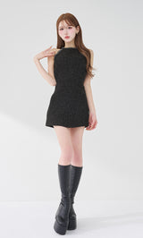 モデル：165cm（着用サイズ：FREE　着用カラー：BLK）