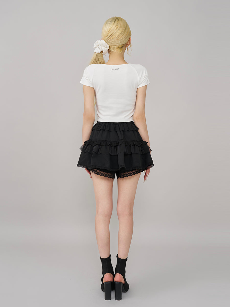 モデル：165cm（着用サイズ：FREE　着用カラー：WHT）