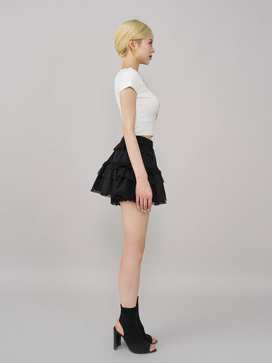 モデル：165cm（着用サイズ：FREE　着用カラー：WHT）