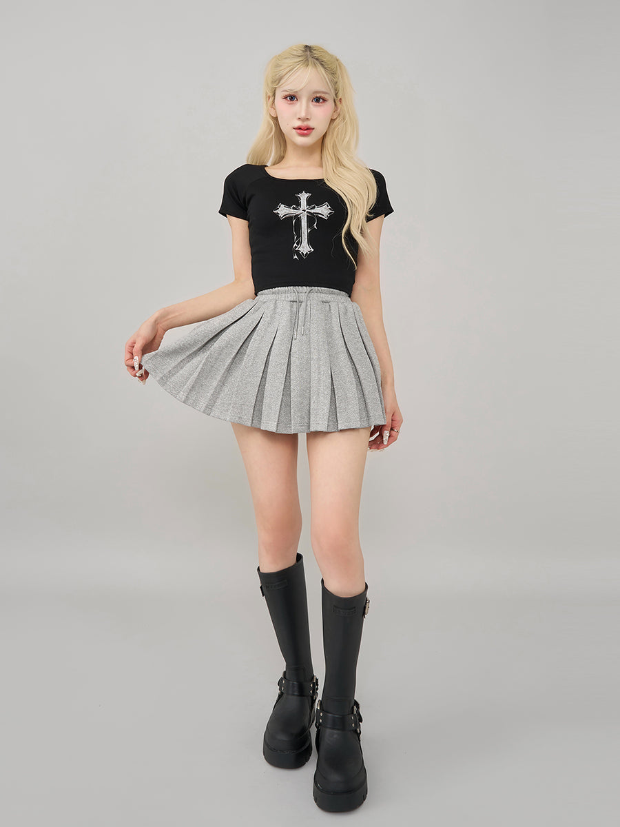 モデル：165cm（着用サイズ：FREE　着用カラー：BLK）