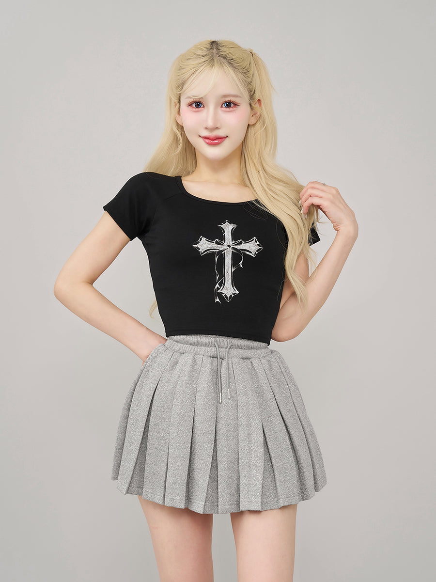 モデル：165cm（着用サイズ：FREE　着用カラー：BLK）