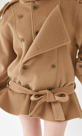 モデル：165cm（着用サイズ：FREE　着用カラー：CAM）