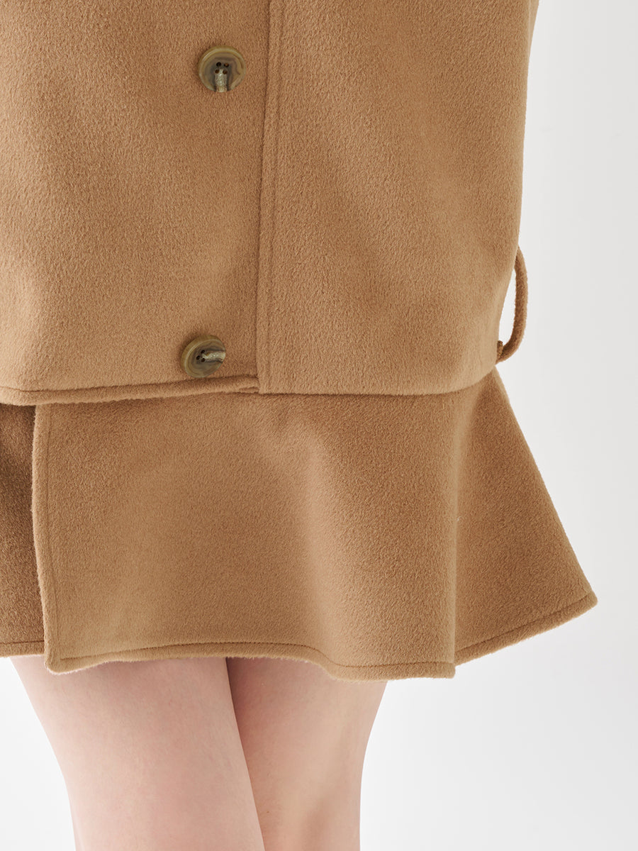 モデル：165cm（着用サイズ：FREE　着用カラー：CAM）