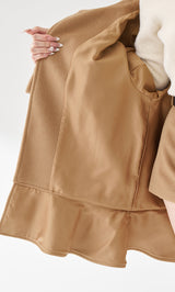 モデル：165cm（着用サイズ：FREE　着用カラー：CAM）