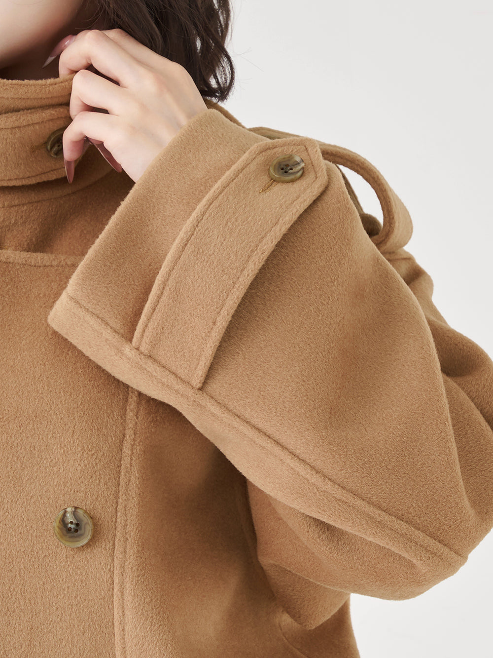 モデル：165cm（着用サイズ：FREE　着用カラー：CAM）