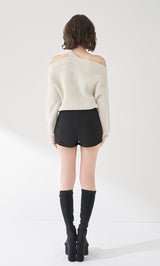 モデル：165cm（着用サイズ：FREE　着用カラー：BLK）