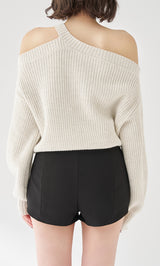 モデル：165cm（着用サイズ：FREE　着用カラー：BLK）