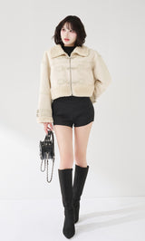 モデル：165cm（着用サイズ：S　着用カラー：IVO）