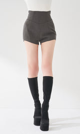 モデル：165cm（着用サイズ：FREE　着用カラー：GRY）