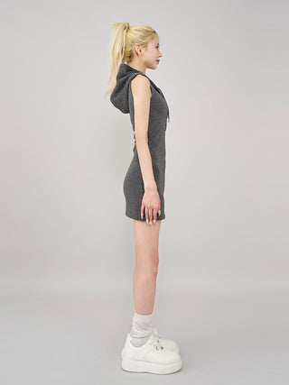 モデル：165cm（着用サイズ：FREE　着用カラー：C-GRY）