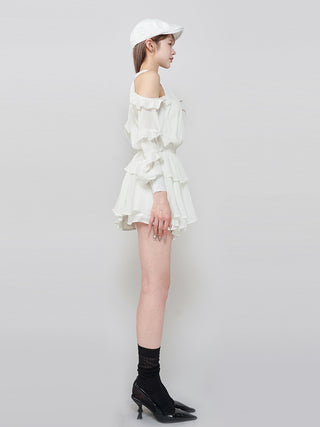 モデル：165cm（着用サイズ：FREE　着用カラー：WHT）