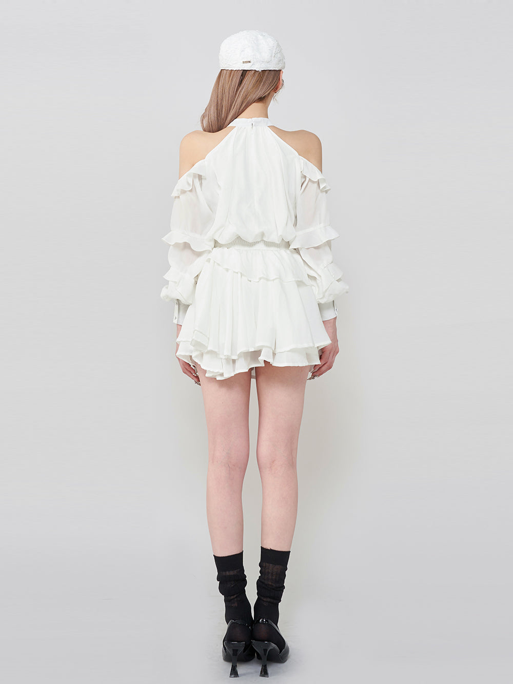 モデル：165cm（着用サイズ：FREE　着用カラー：WHT）