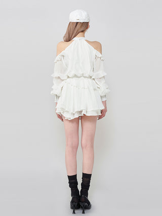 モデル：165cm（着用サイズ：FREE　着用カラー：WHT）