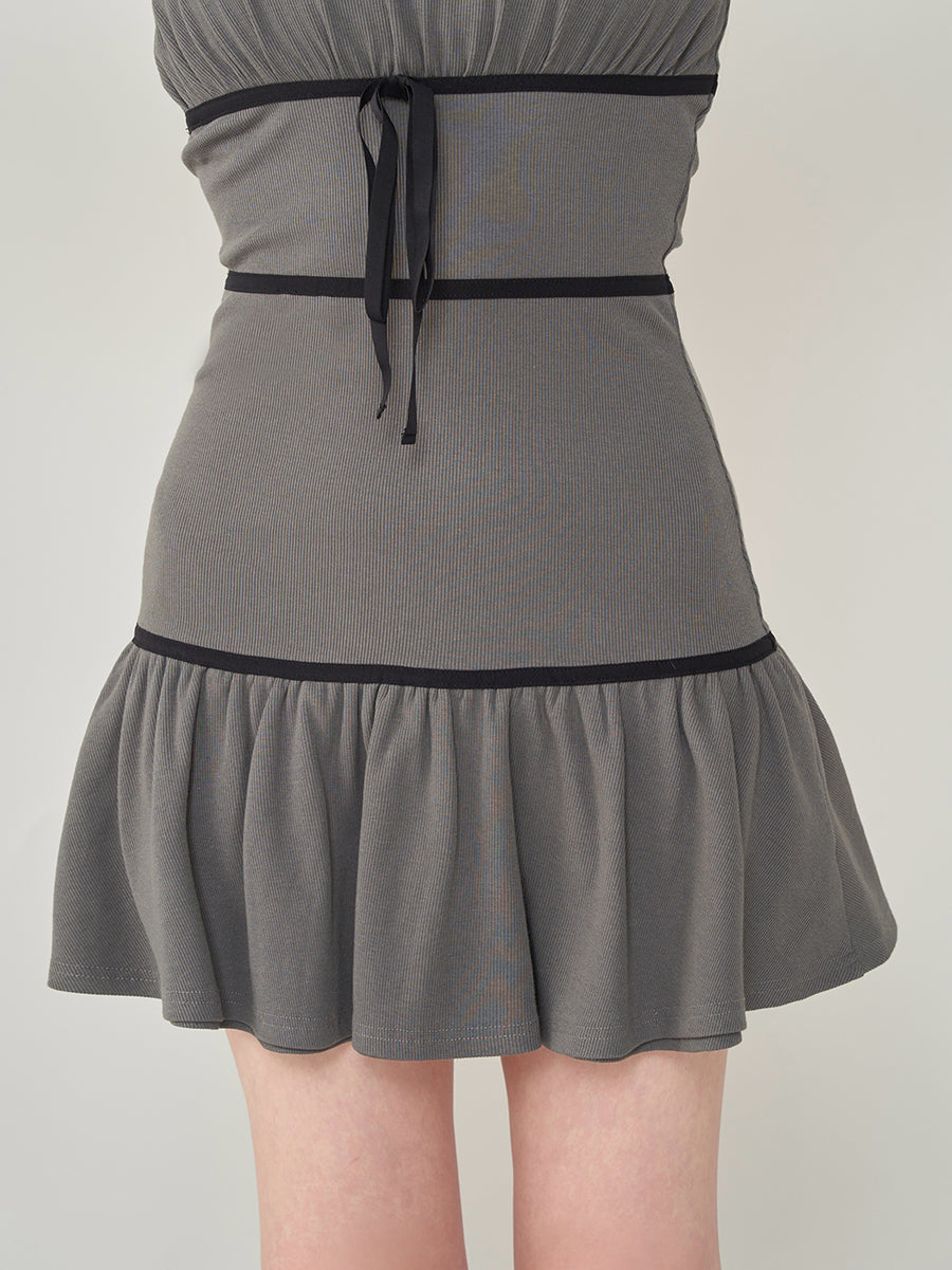 モデル：165cm（着用サイズ：FREE　着用カラー：GRY）