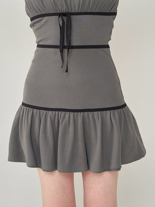 モデル：165cm（着用サイズ：FREE　着用カラー：GRY）