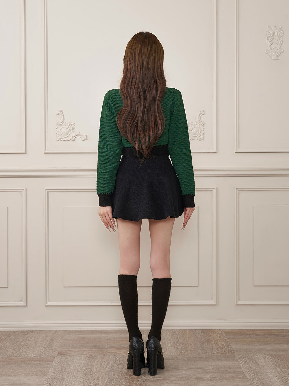モデル：165cm（着用サイズ：FREE　着用カラー：BLK）