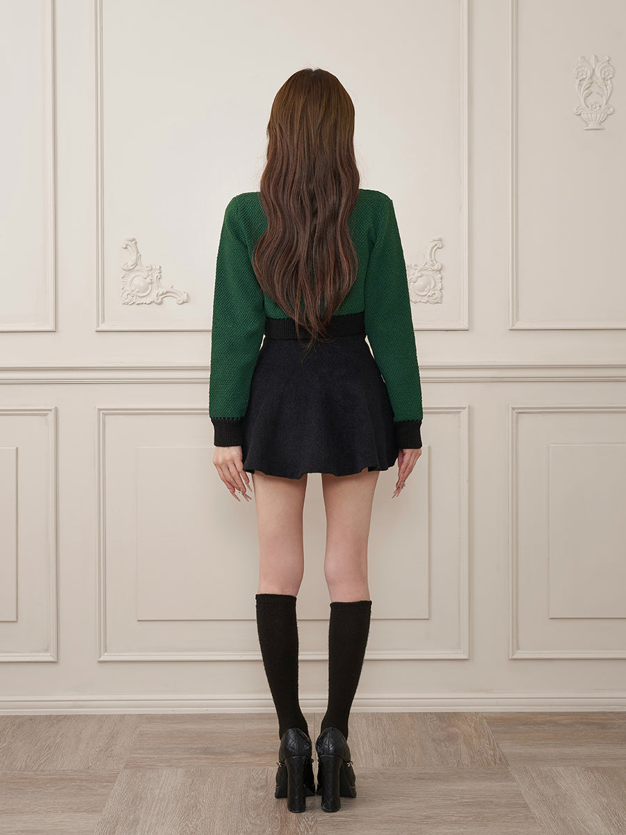 モデル：165cm（着用サイズ：FREE　着用カラー：BLK）