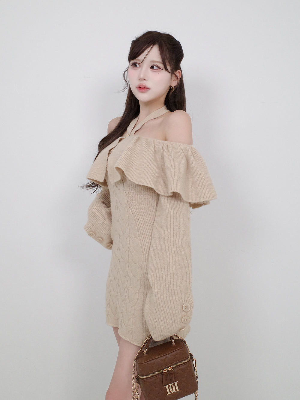 モデル：165cm（着用サイズ：FREE　着用カラー：BEG）