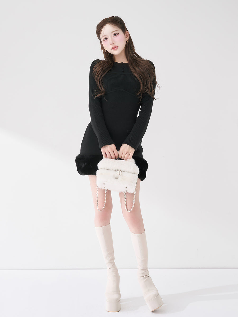 モデル：165cm（着用サイズ：FREE　着用カラー：BLK）