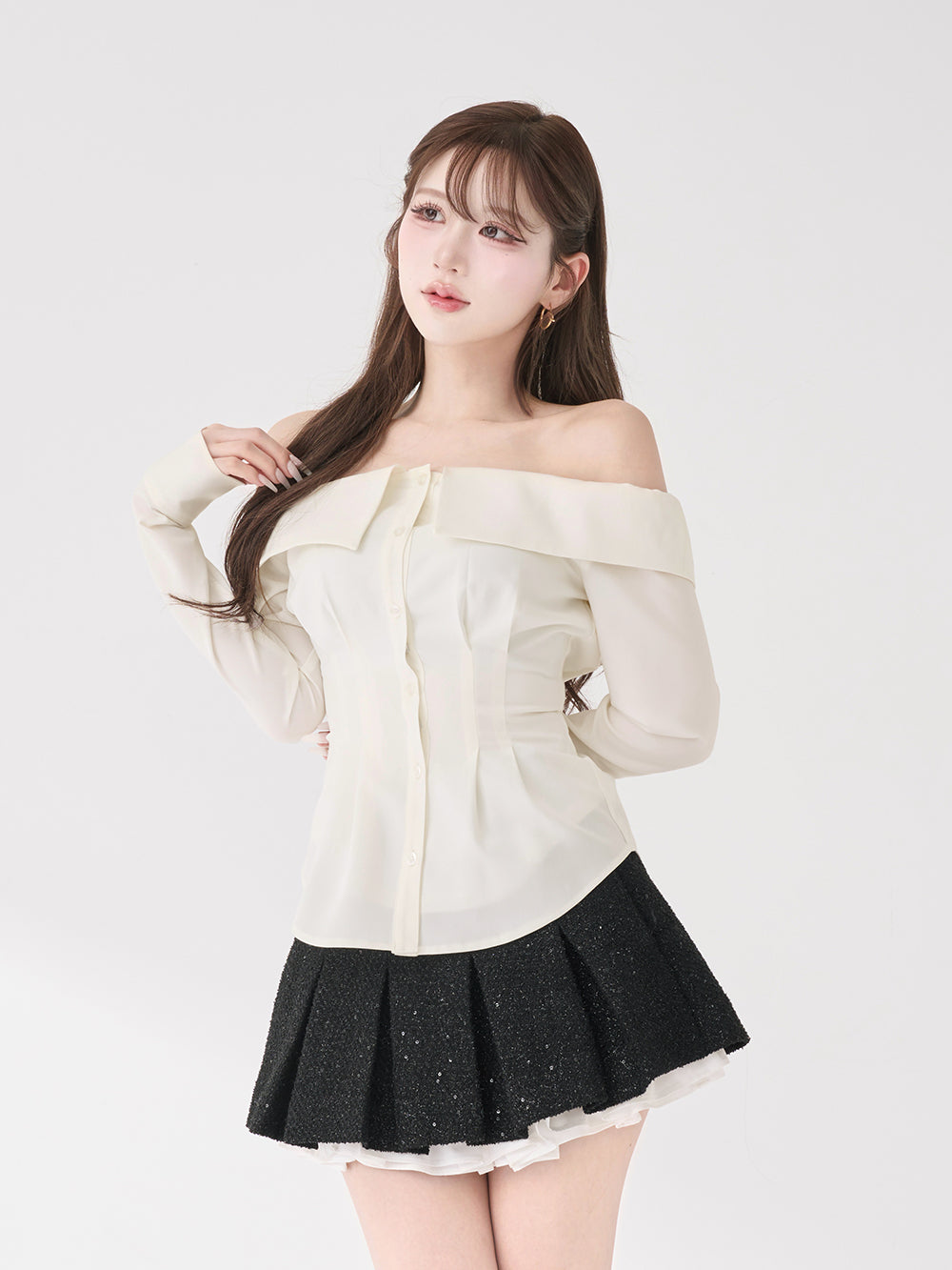 モデル：165cm（着用サイズ：FREE　着用カラー：WHT）