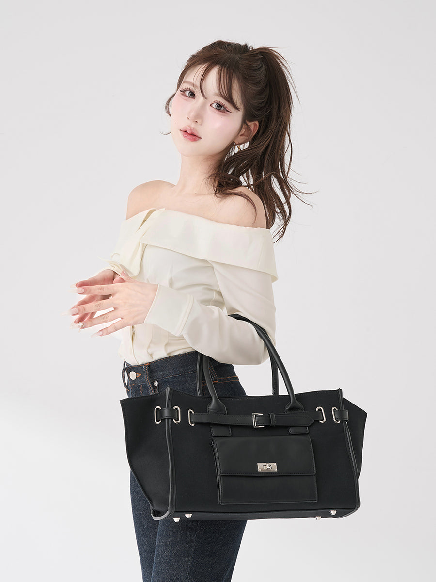 サイズ：FREE　カラー：BLK