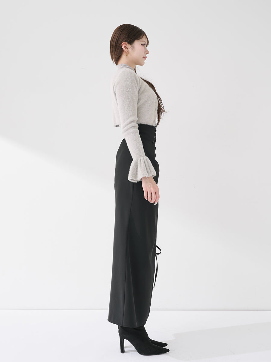 モデル：165cm（着用サイズ：FREE　着用カラー：BLK）